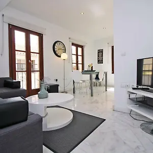Del Parque Flats - Tribuna Málaga